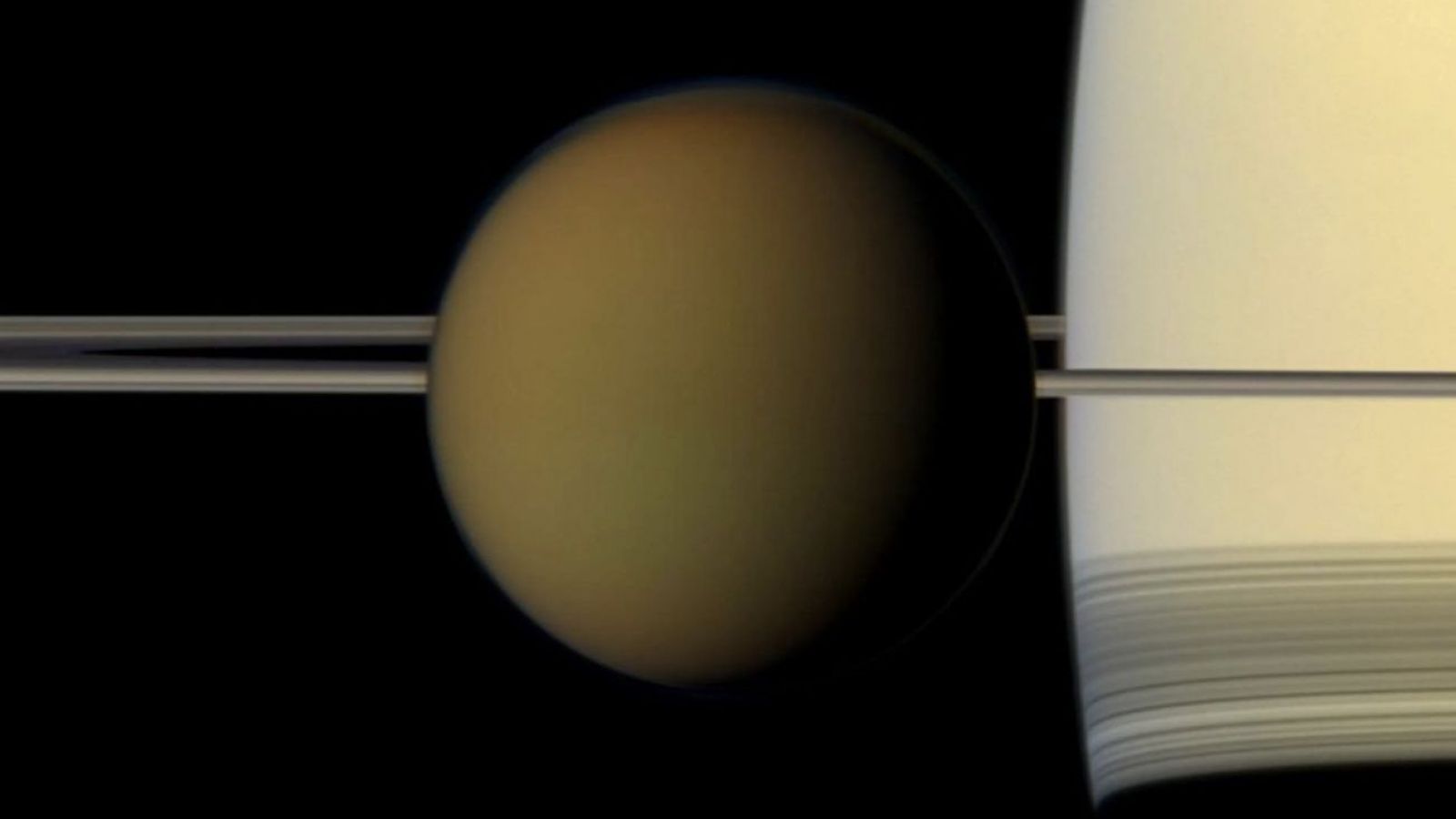 Titán - luna de Saturno. NASA