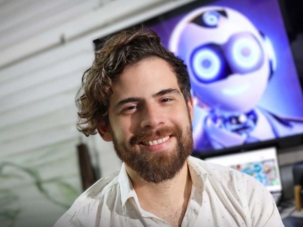 CEO de empresa de robot virtual COSMO One de la startup chilena AITAS.