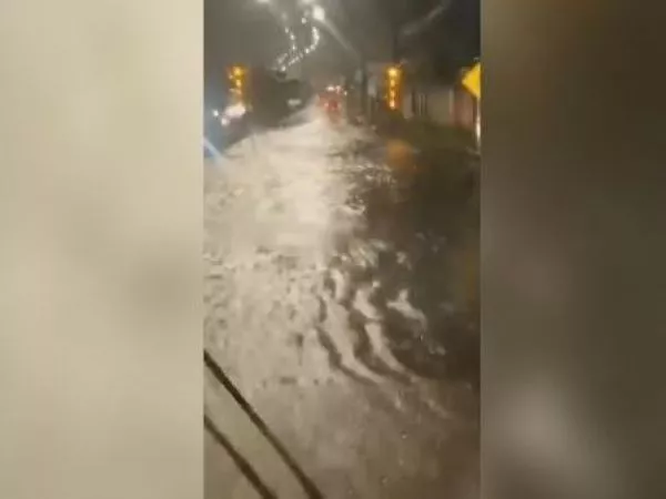 Viento y lluvia en el sur