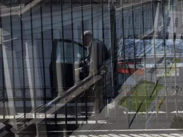 Autos supremos parteados: jueza ratifica multas y caso escala a la Corte de Apelaciones