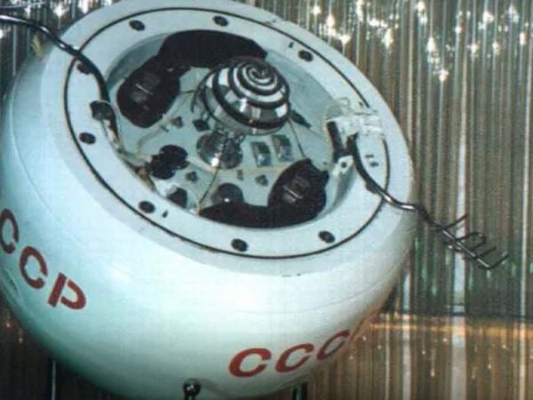 Foto antigua de la cápsula soviética Cosmos 482.