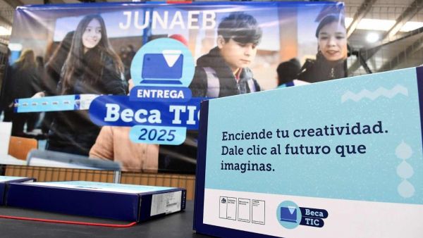 Becas TIC 2025