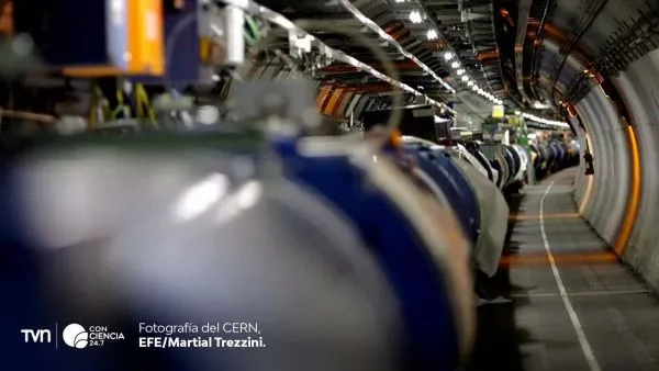 Simulación del experimento del CERN donde núcleos de plomo se transforman brevemente en oro.