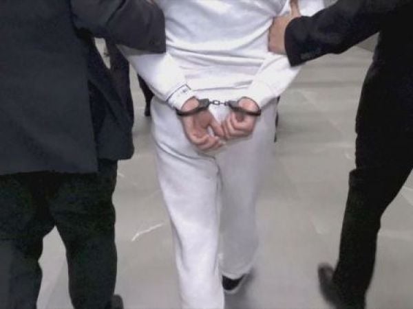 Deportados detenidos