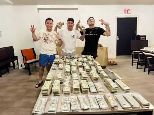 Chilenos de exportación: la ruta millonaria de los lanzas internacionales en EE.UU.