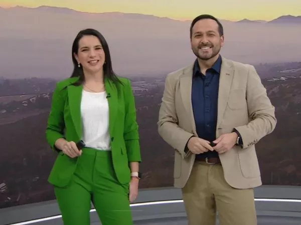 Valentina Reyes y Rafael Venegas en 24 Horas Tu Mañana.