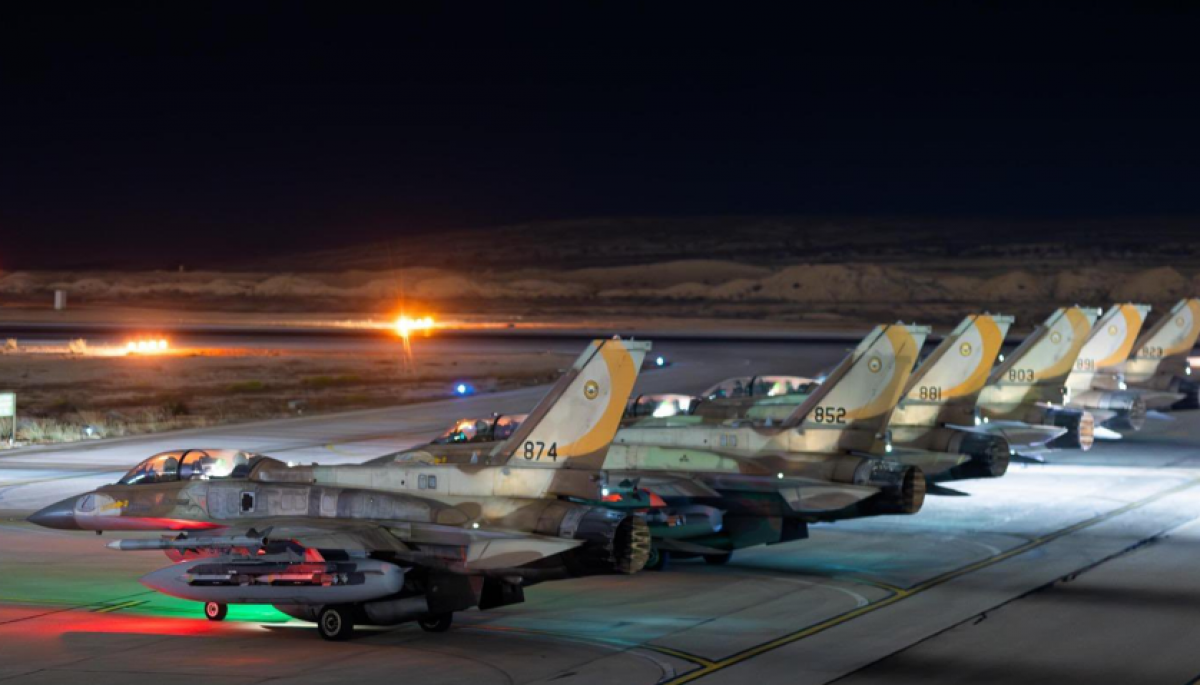 Israel asegura que Irán lanzó más de 100 drones contra su territorio