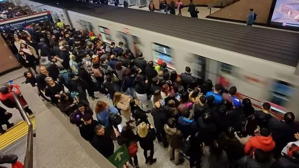 Metro de Santiago. Elementos prohibidos