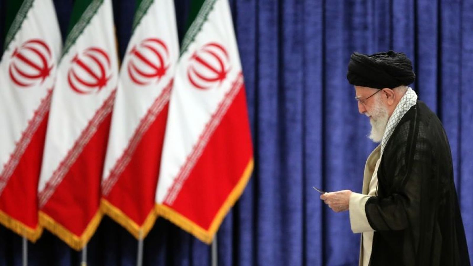 Ali Jameneí, líder supremo de Irán, endureció el tono contra Estados Unidos e Irán