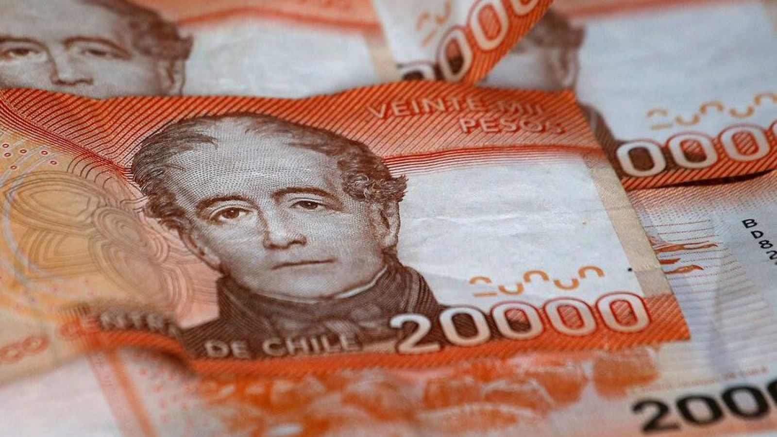 Billetes. Descuento en las contribuciones. Beneficio de Adulto Mayor