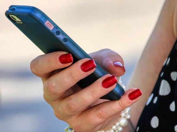 Teléfono con WhatsApp