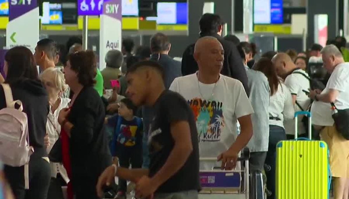 24 Horas Reportajes | Denuncian estafa de agencia de viajes: vendía pasajes de avión falsos