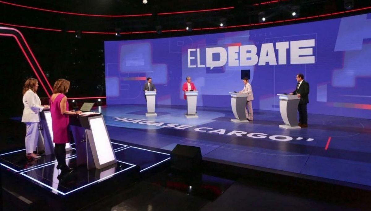 Más de 1.4 millones de espectadores vieron el debate oficialista organizado por TVN