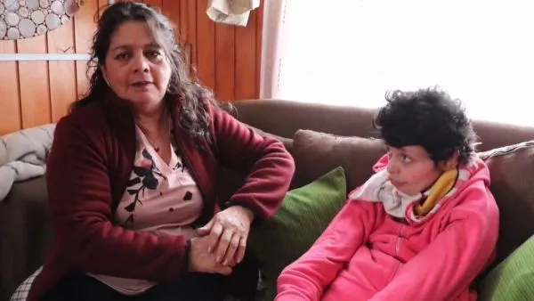 Marilyn Pino, mujer con parkinson que cuida sola a su hija