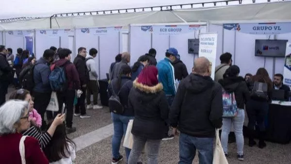 PUESTOS LABORALES EN FERIA