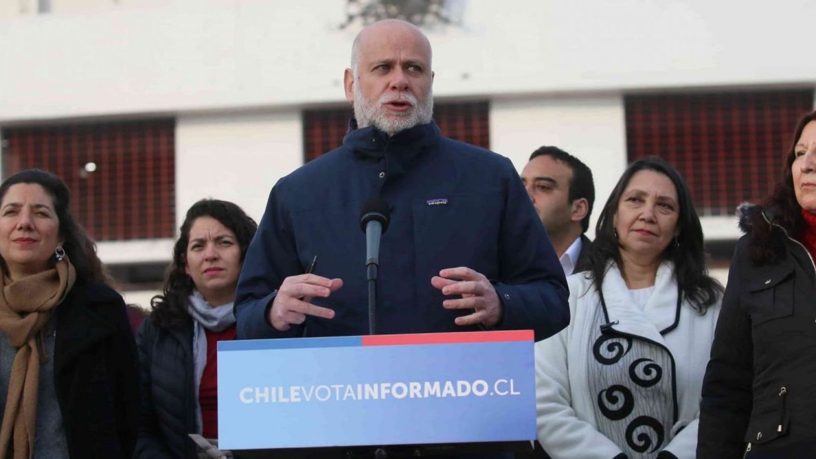 Álvaro Elizalde y ministros de gobierno