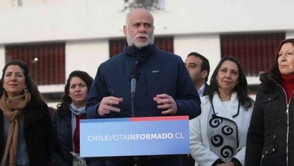 Álvaro Elizalde y ministros de gobierno