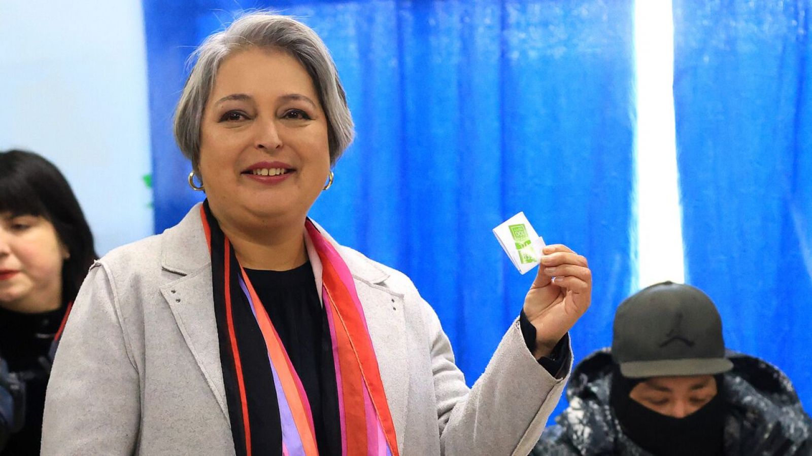 Jeannette Jara se impone en las Primarias 2025 e irá a la Presidencial de noviembre