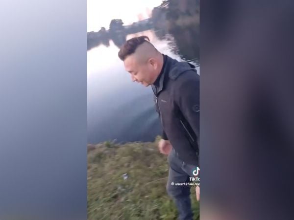 Hombre es increpado tras ser sorprendido pescando carpas en laguna de Concepción