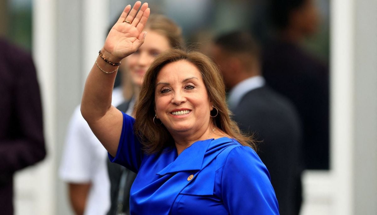 Presidenta de Perú promulga la ley con la que se duplica el sueldo