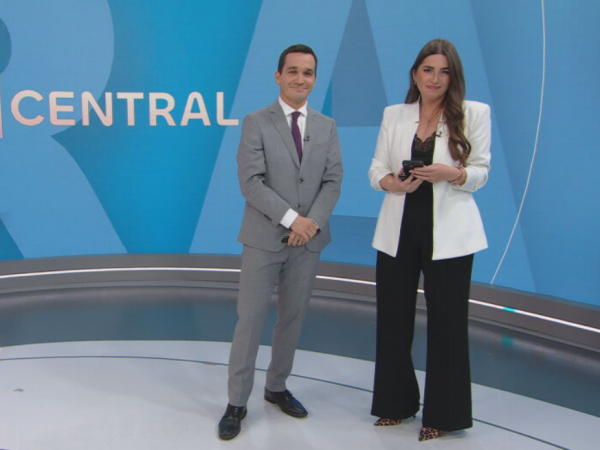 Josefa Bustos y Andrés Vial en 24 Horas Central