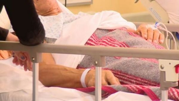 Ley Hijito Corazón busca sancionar abandono de personas mayores