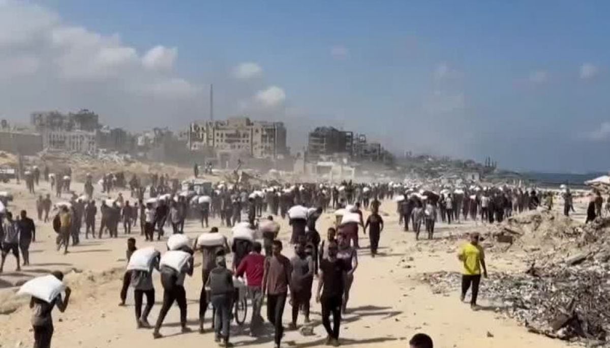 Mueren 81 gazatíes por ataque israelí en puntos de ayuda