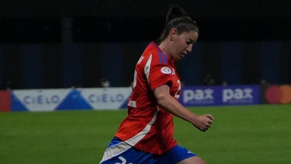 Chile enfrenta a Ecuador por la Copa América