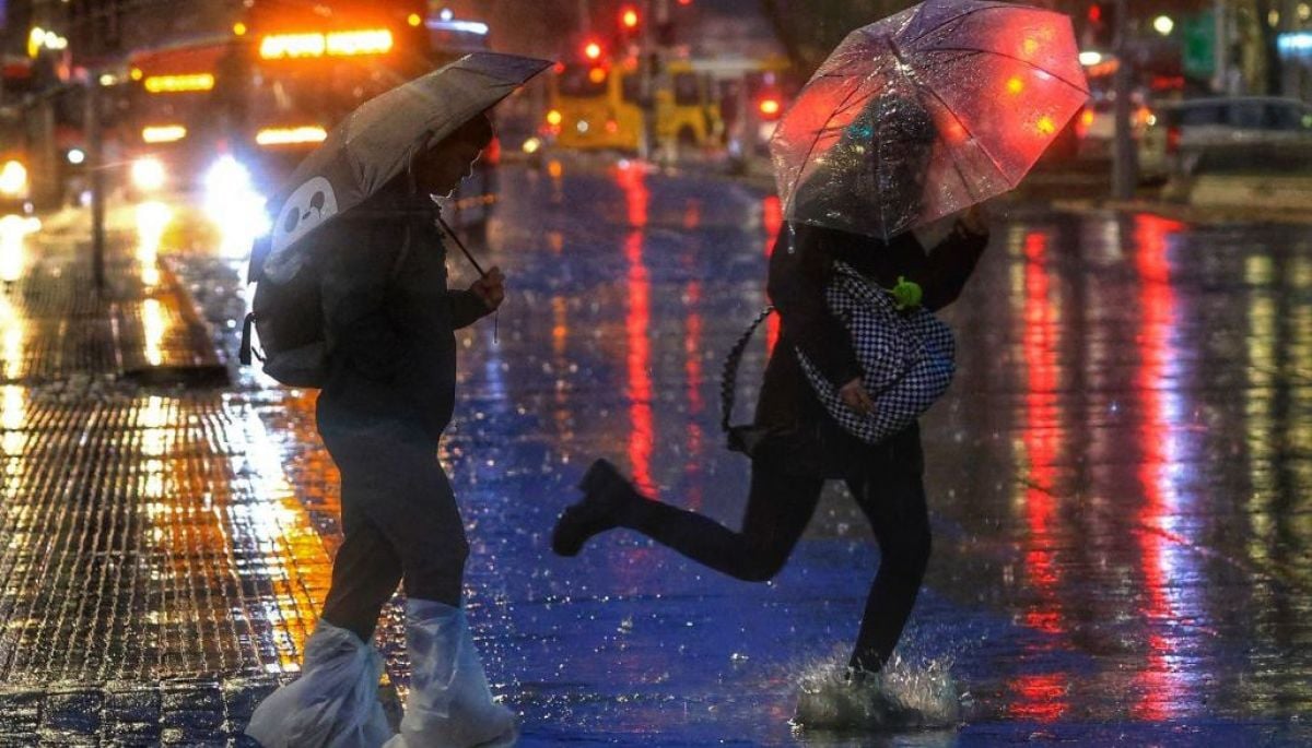 Nuevo sistema frontal traerá lluvias y frío a Santiago este fin de semana