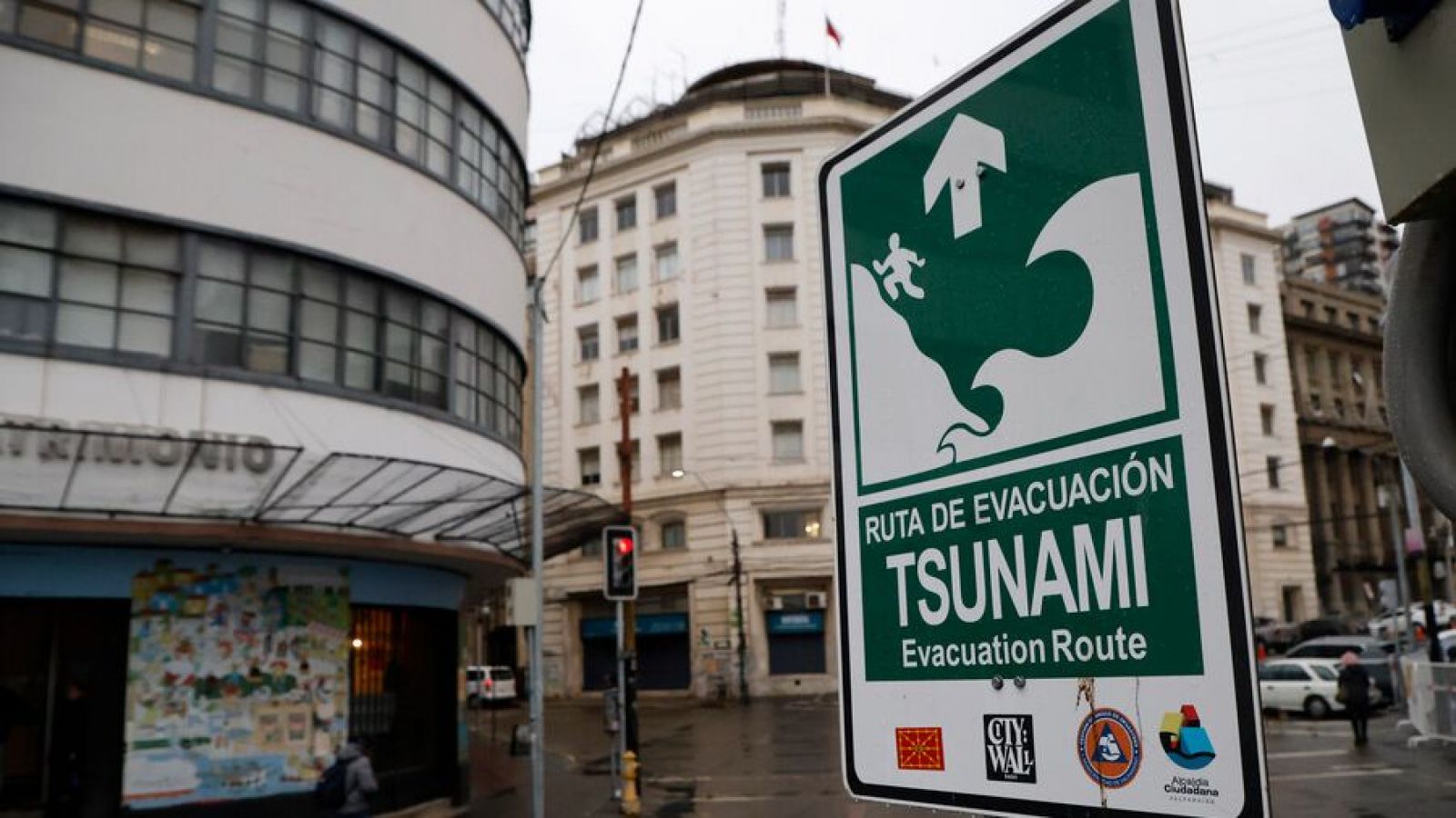 Cartel de evacuación por tsunami en Chile