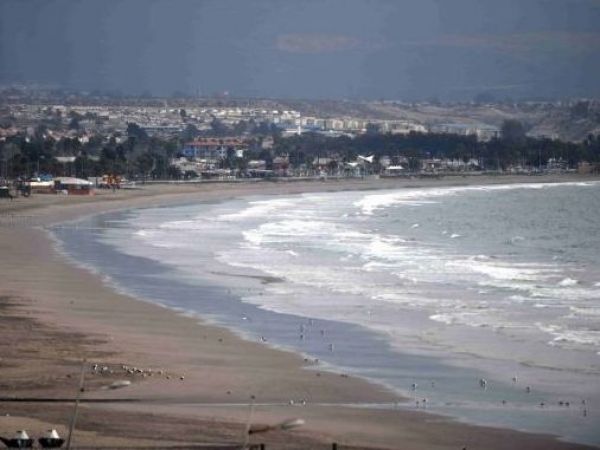 Olas en playa de Chile