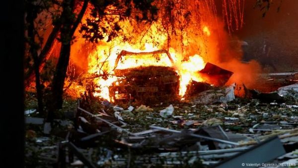 Ucrania bombardea objetivos militares y energéticos en Rusia