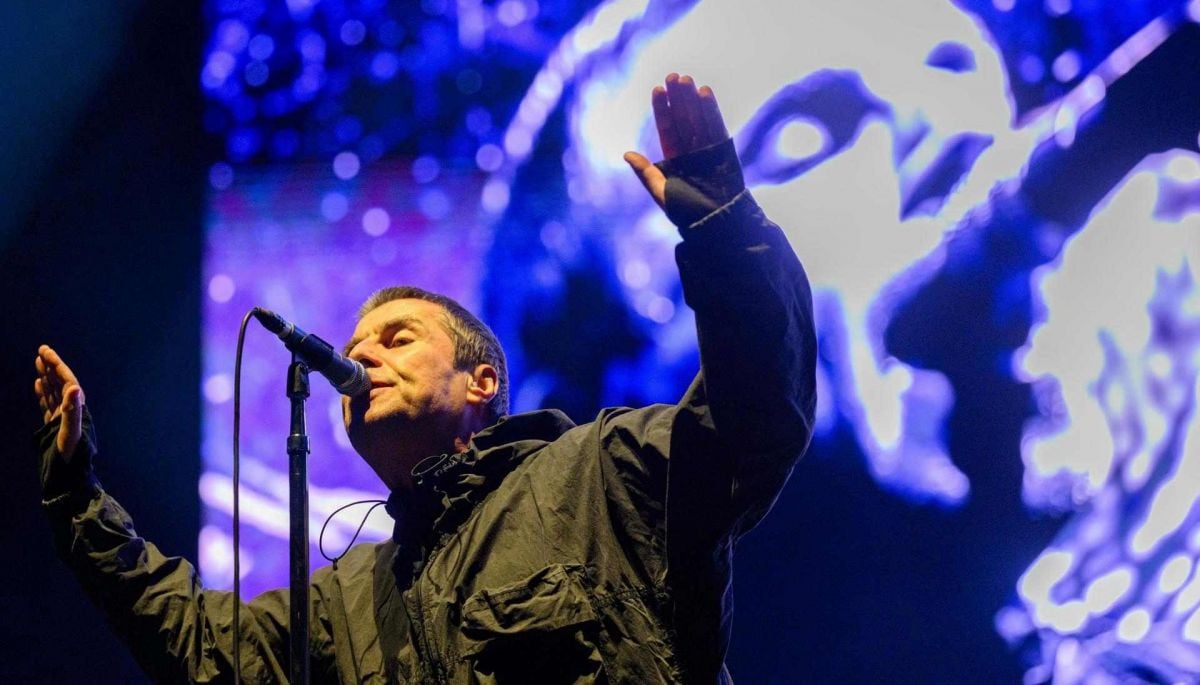 Hombre muere tras caer casi 50 metros en concierto de Oasis en Wembley