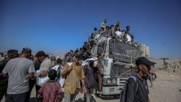 Veinte muertos al volcar un camión con ayuda humanitaria en la Franja de Gaza