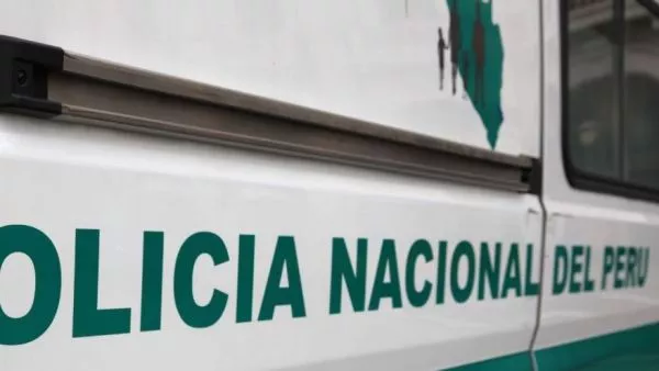 Ambulancia de Policía Nacional de Perú.