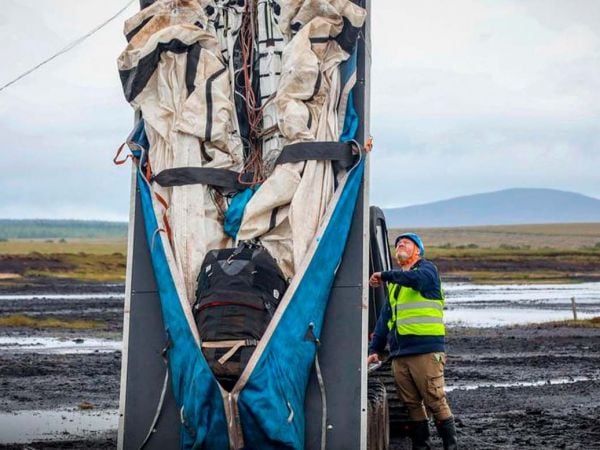 Cometa gigante de Kitepower en pleno vuelo durante pruebas en la costa oeste de Irlanda.