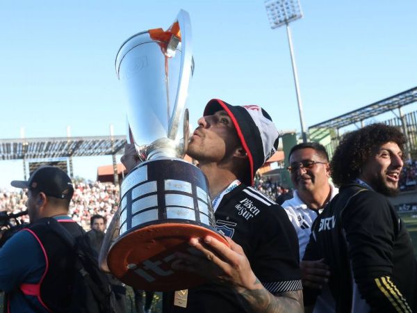 Javier Correa celebrando el título de la temporada pasada