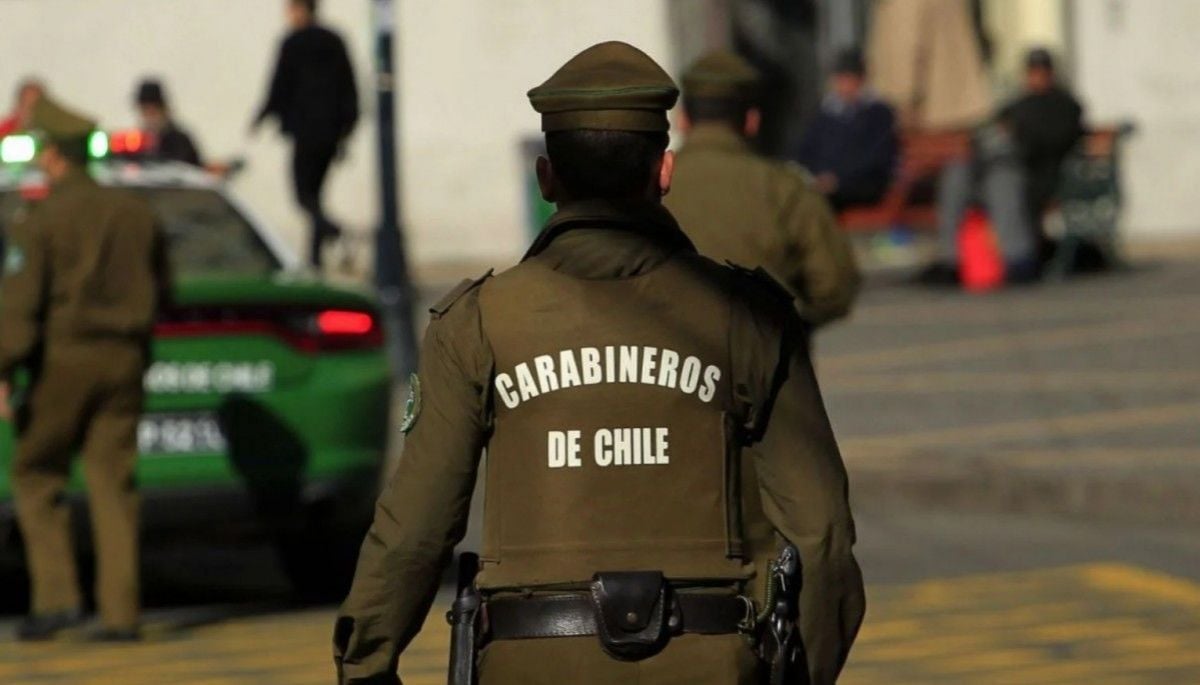 Carabineros detiene a sujeto por porte ilegal de armas en Puente Alto
