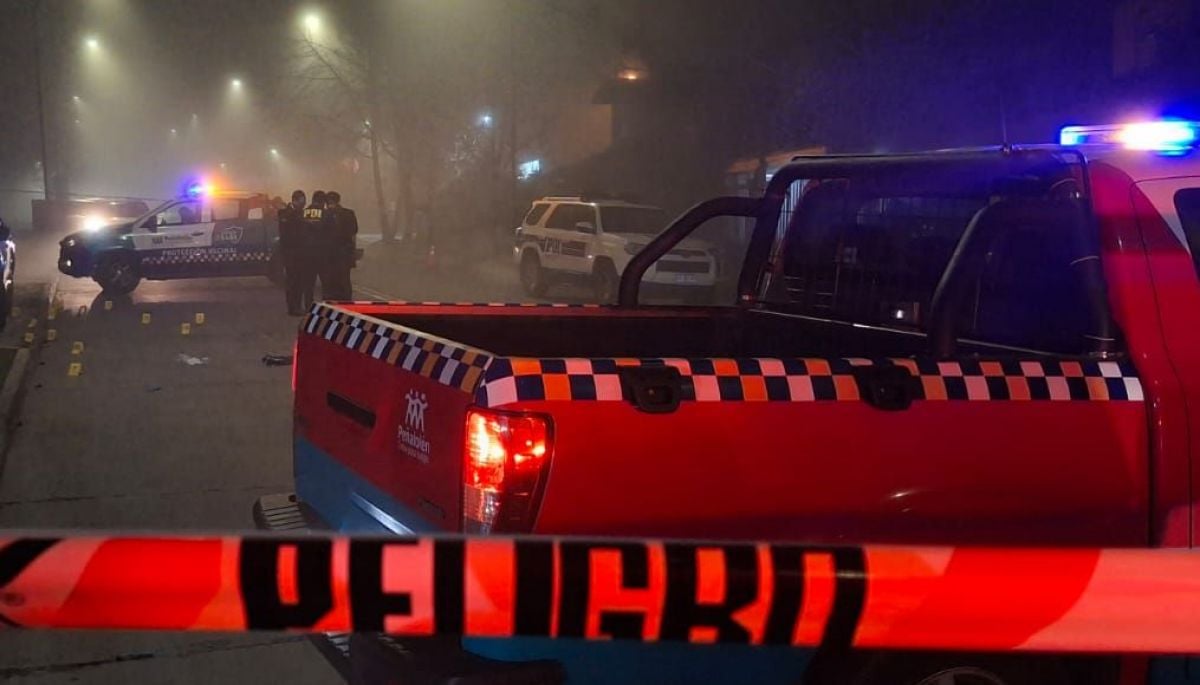 Funcionario de PDI frustra a balazos portonazo en su casa en Peñalolén: hirió a delincuente