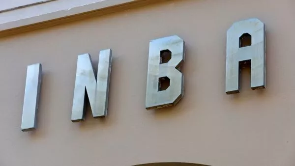 Frontis del INBA