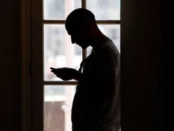 Persona en el teléfono