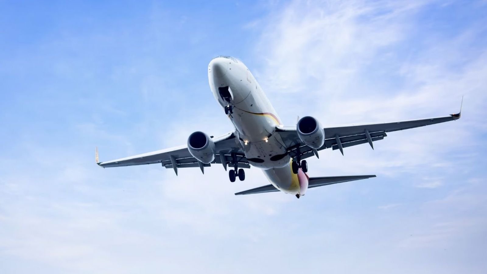 Avión - Travel Sale 2025
