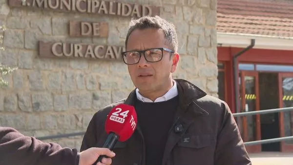 Alcalde de Curacaví, Christian Hernández.