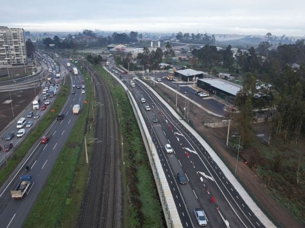 Congestión en día clave de apertura de orejas en Puente Industrial en San Pedro de la Paz