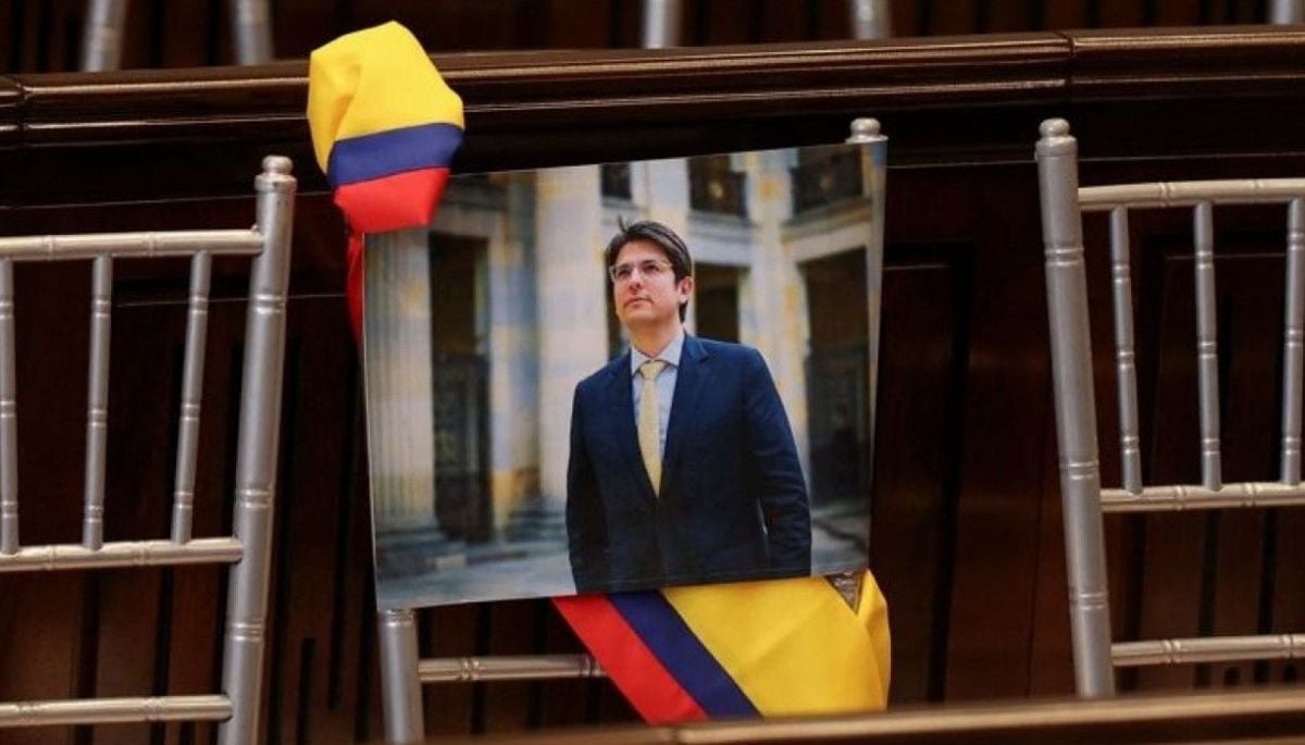 Condenan a 7 años de prisión a adolescente que asesinó al candidato presidencial Miguel Uribe en Colombia