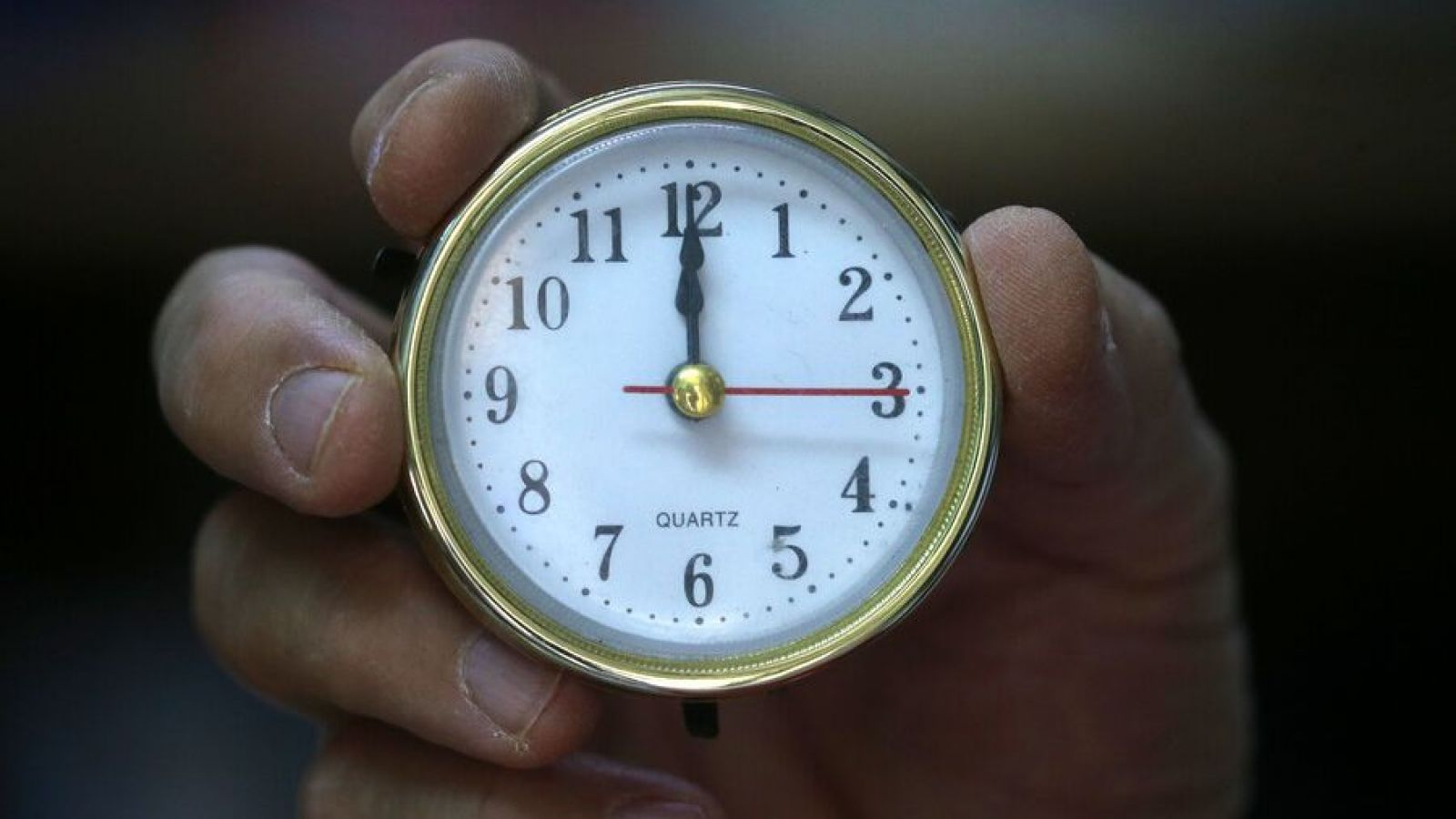 Cambio de hora 2025. Relojes