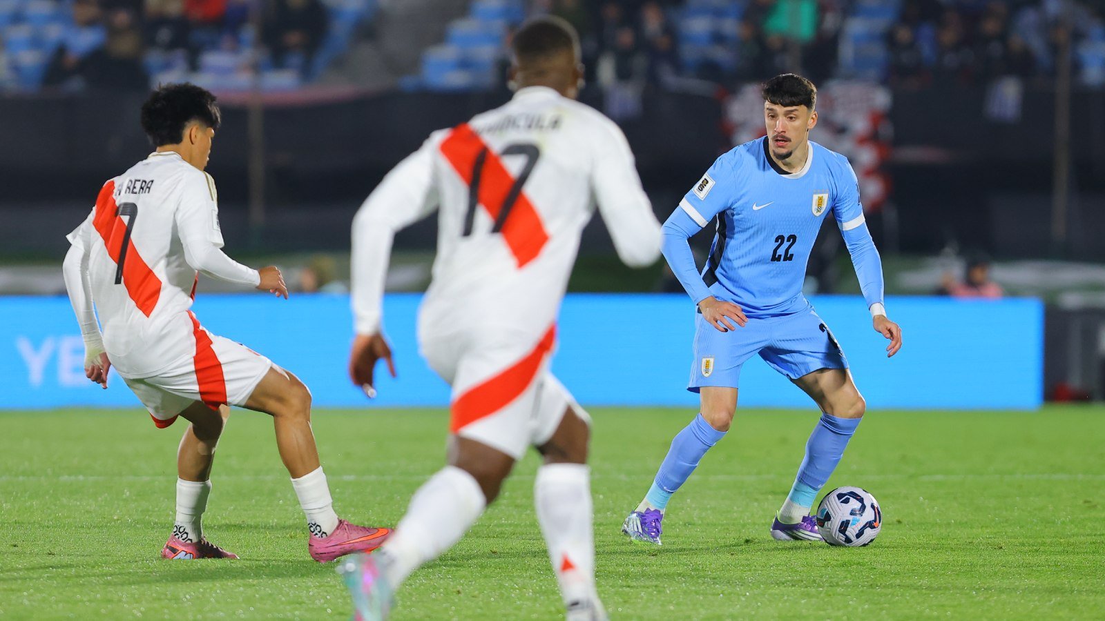 Uruguay y Perú por Eliminatorias