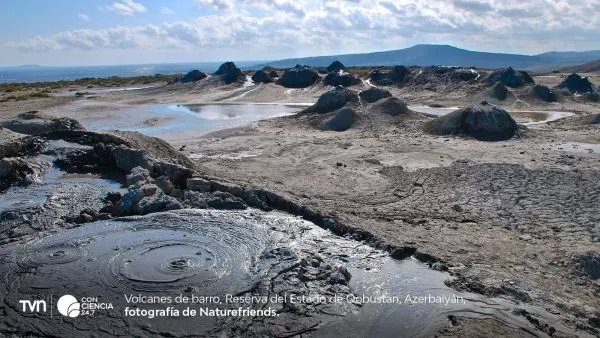 Imagen satelital de la cuenca del río Kura en Azerbaiyán, donde 56 volcanes de lodo se activaron tras los terremotos de Turquía en 2023.