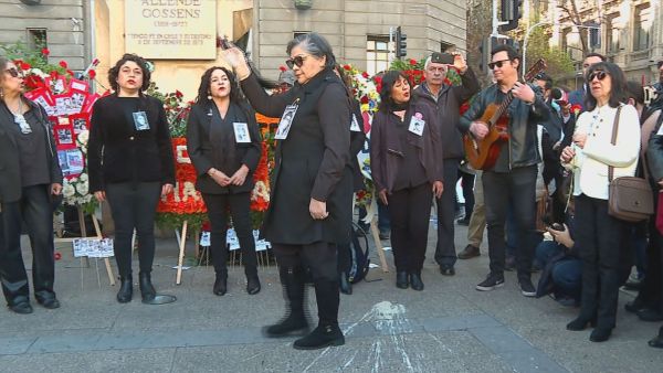 Homenaje a Salvador Allende