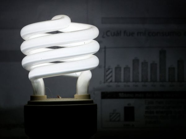 Ampolleta y cuentas de la luz. Resultados Subsidio Eléctrico 2025.